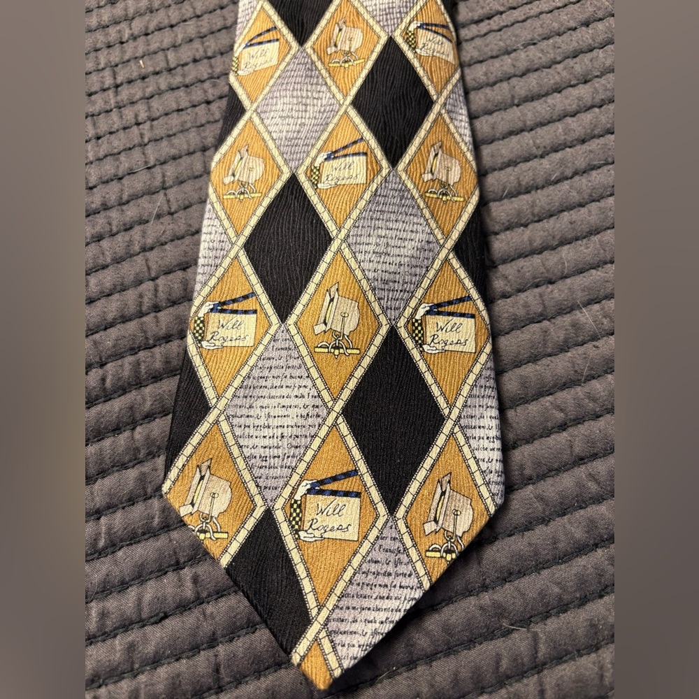 Gold and Black Diamond Pattern 100% Silk Tie with Will Rogers quote